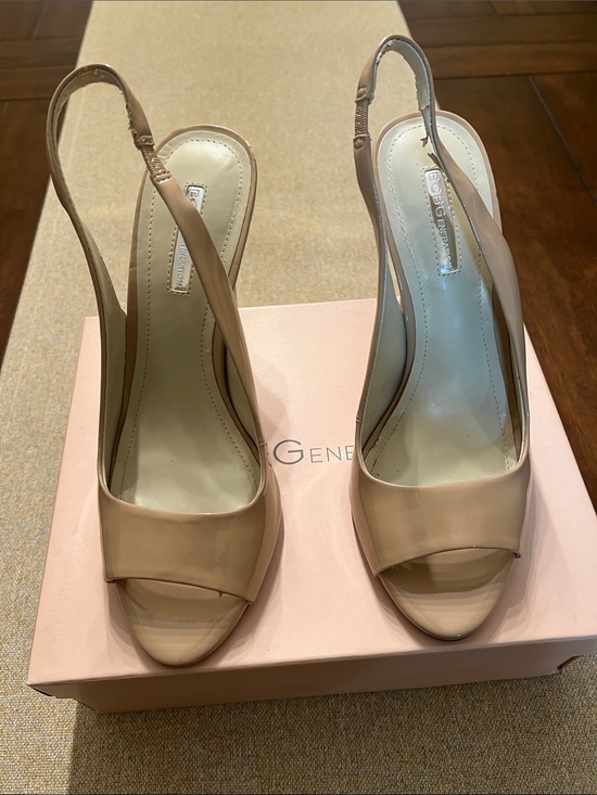 BCBGeneration Shoes - ❤️ BCBGeneration Carly Warm Sand Patent Heel